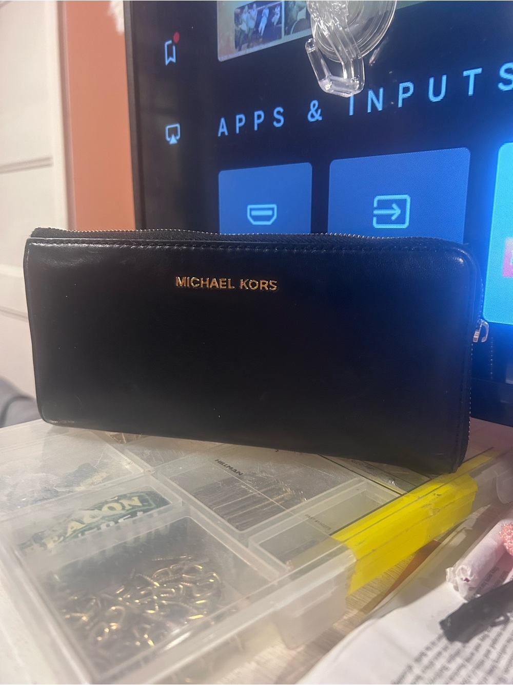 Michael Kors Black Leather Zip-Around Wallet with Gold Logo - Picture 2 of 4
